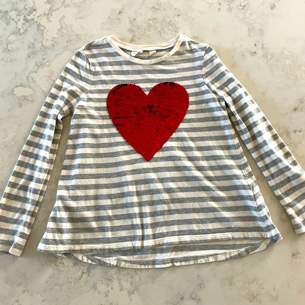 Gap / Flip sequin heart tee